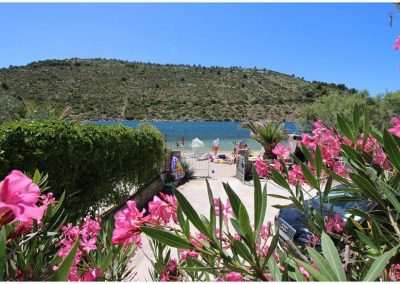 26815401_757000487833229_52935849464376823_n