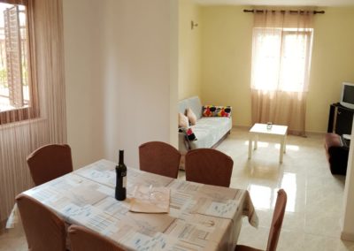 b332c041-d056-4995-b0a0-b6f370347969